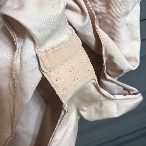 SPANX Nude Shapewear Panty Bodysuit Open Bust Size XL - Picture 3 of 4